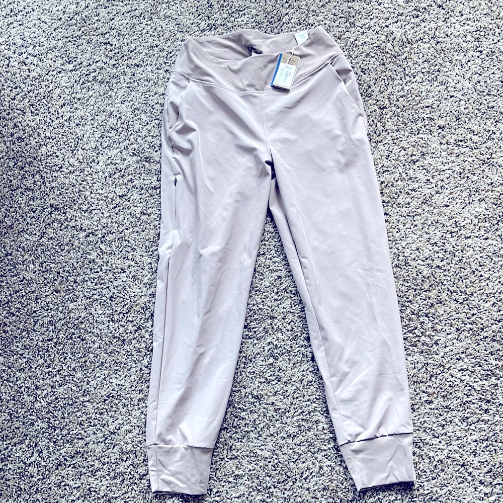 NWT PATAGONIA HIKING PANTS